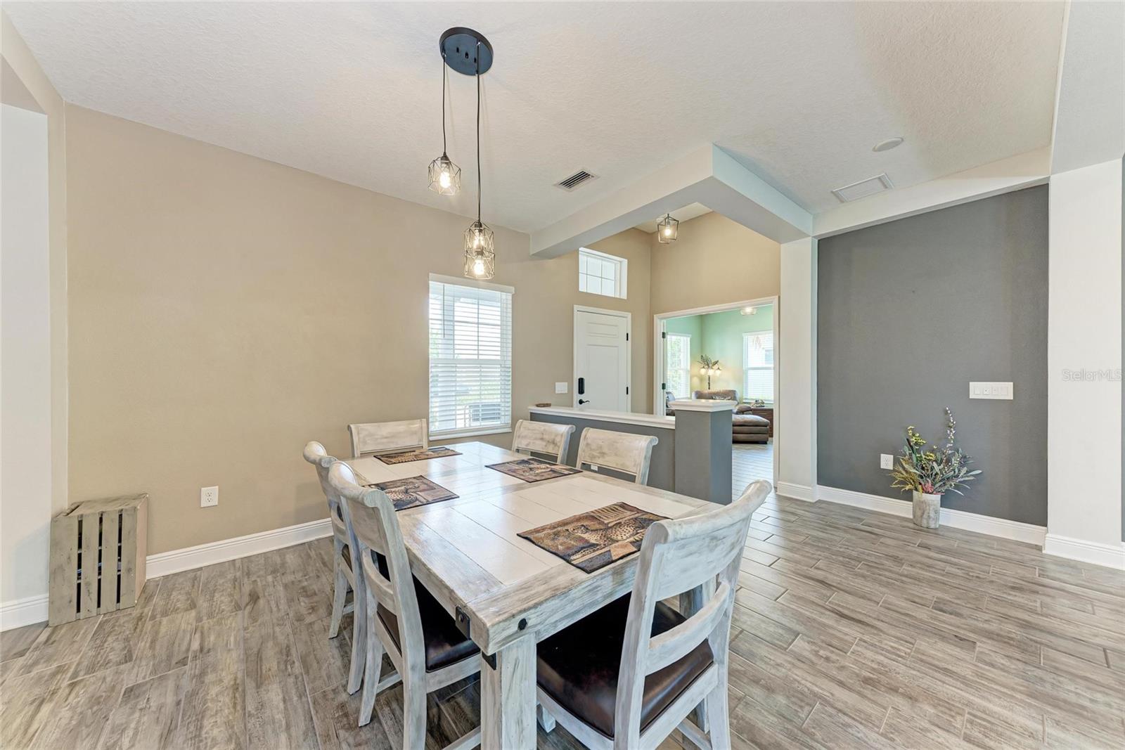 Image 14 of 56 For 1219 Thornbury Drive
