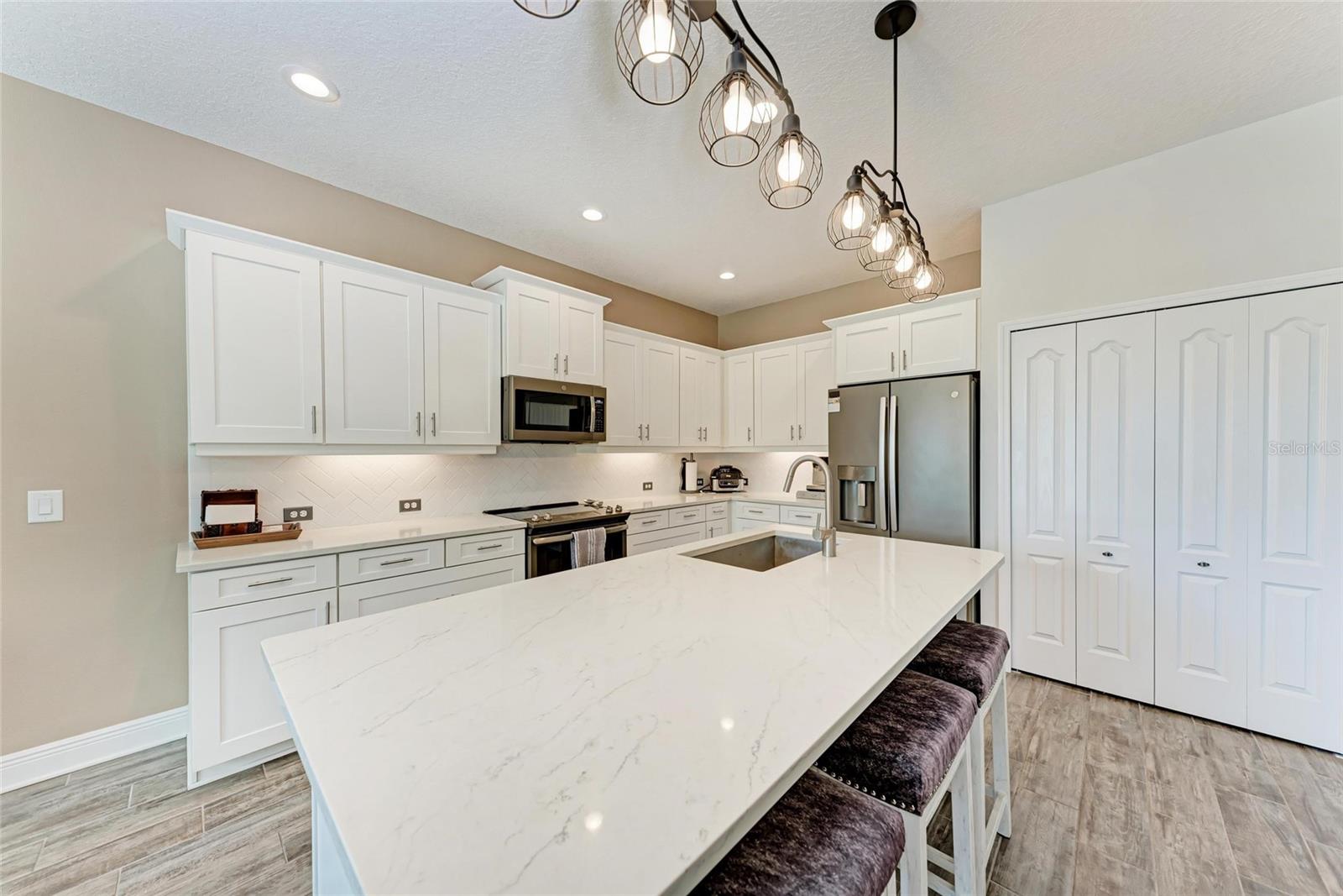 Image 9 of 56 For 1219 Thornbury Drive