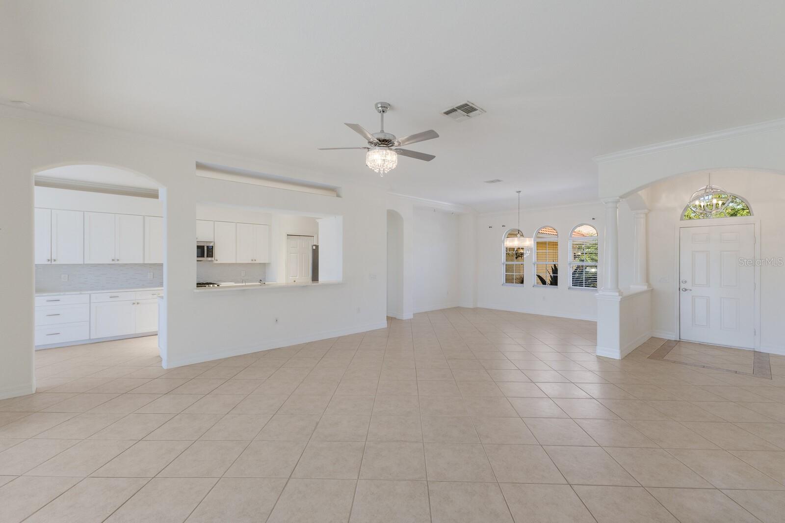 Image 10 of 65 For 9719 Discovery Terrace