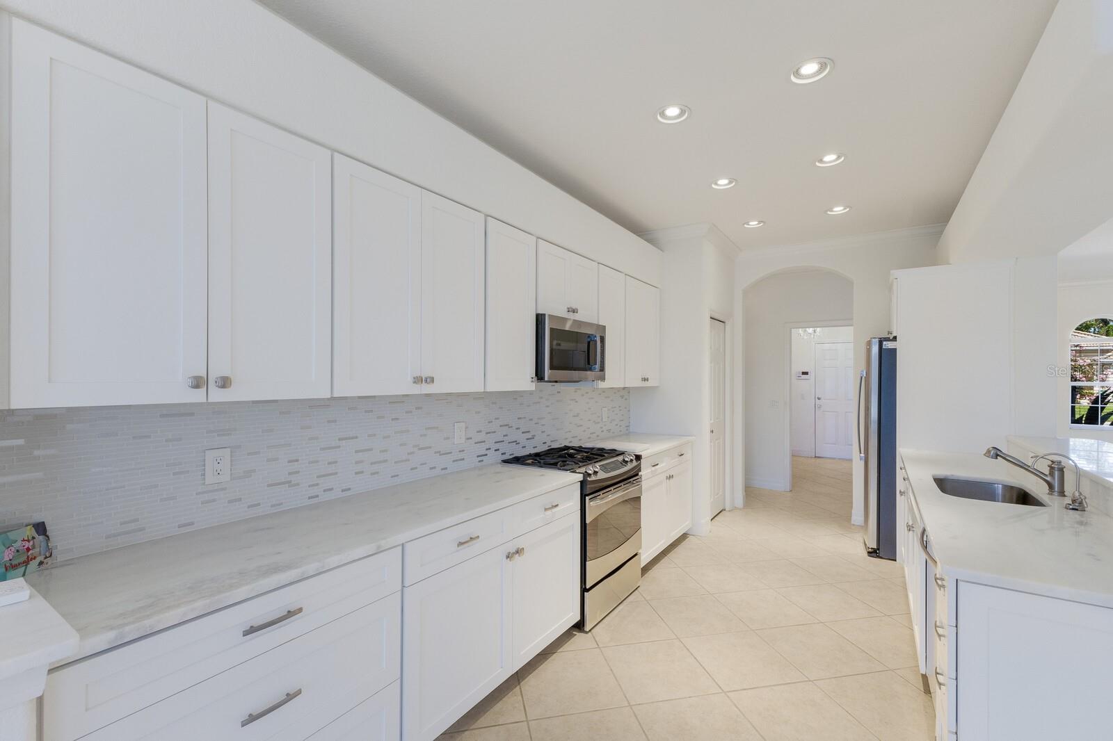 Image 12 of 65 For 9719 Discovery Terrace
