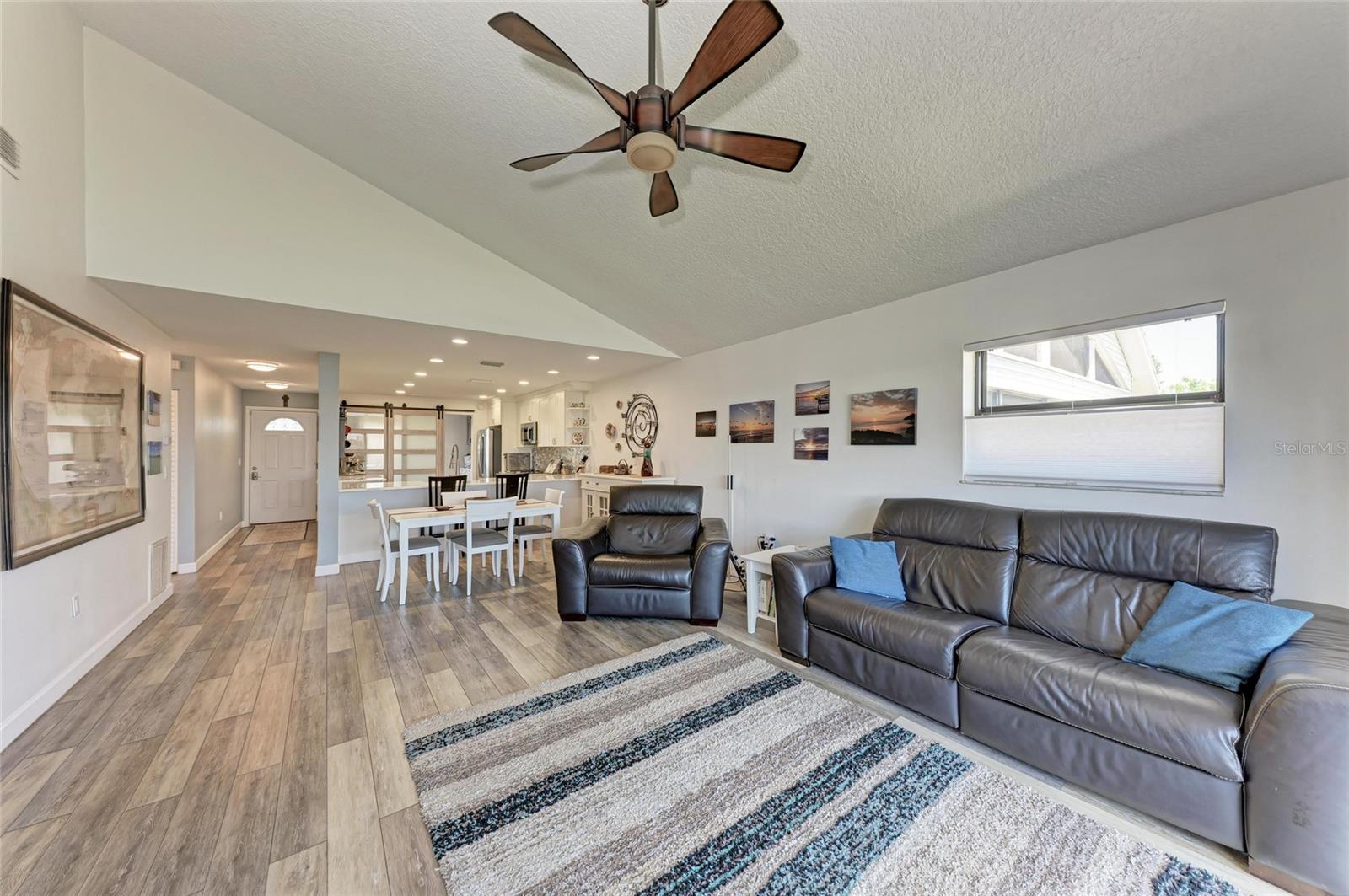 Image 9 of 47 For 515 Leffingwell Avenue 210