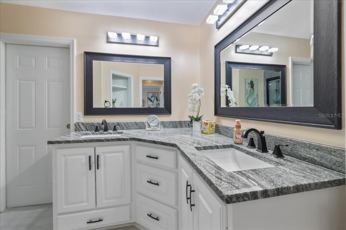 Image 22 of 28 For 206 45th Terrace