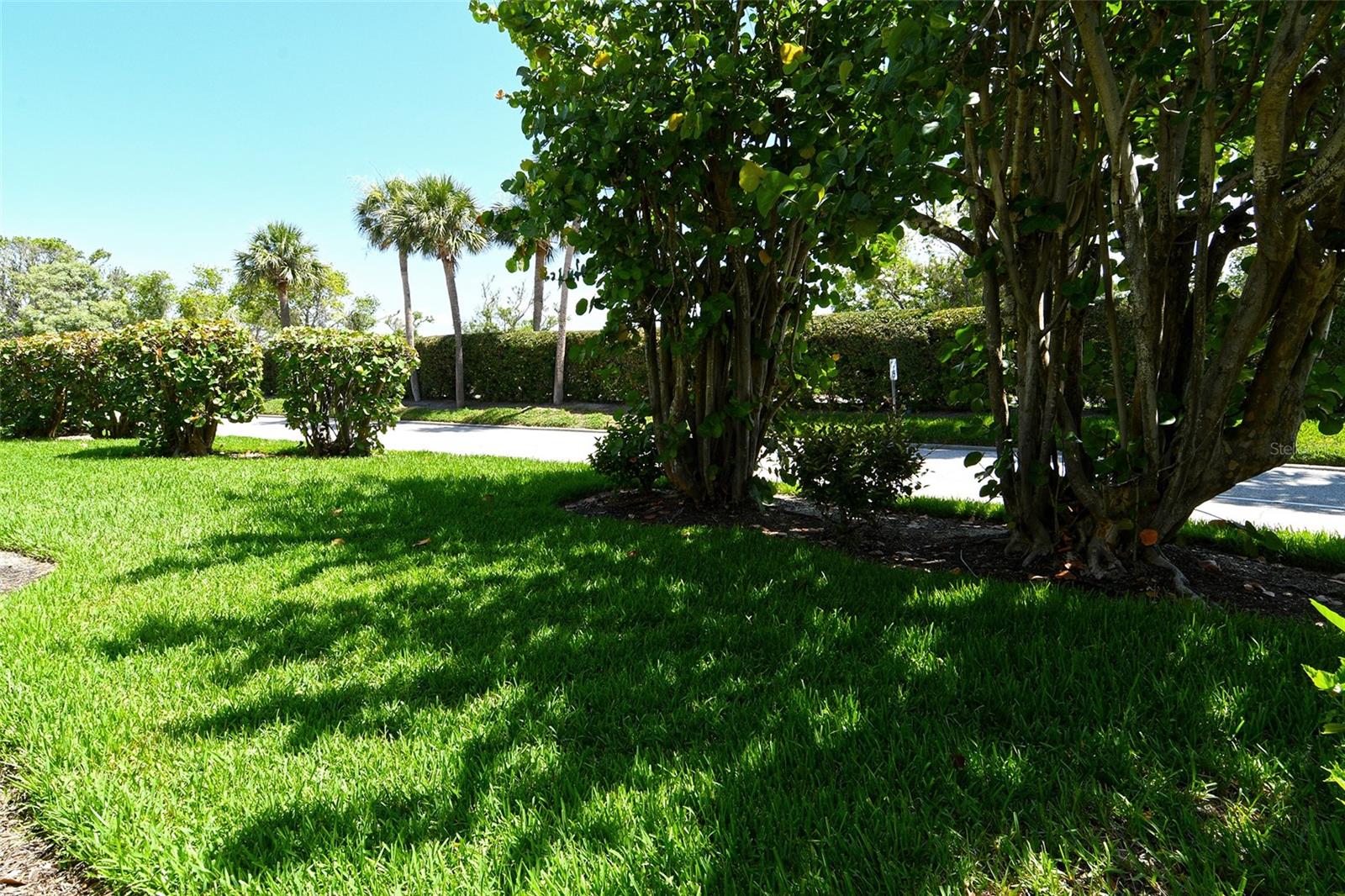 Image 26 of 45 For 2055 Gulf Of Mexico Drive G2-108