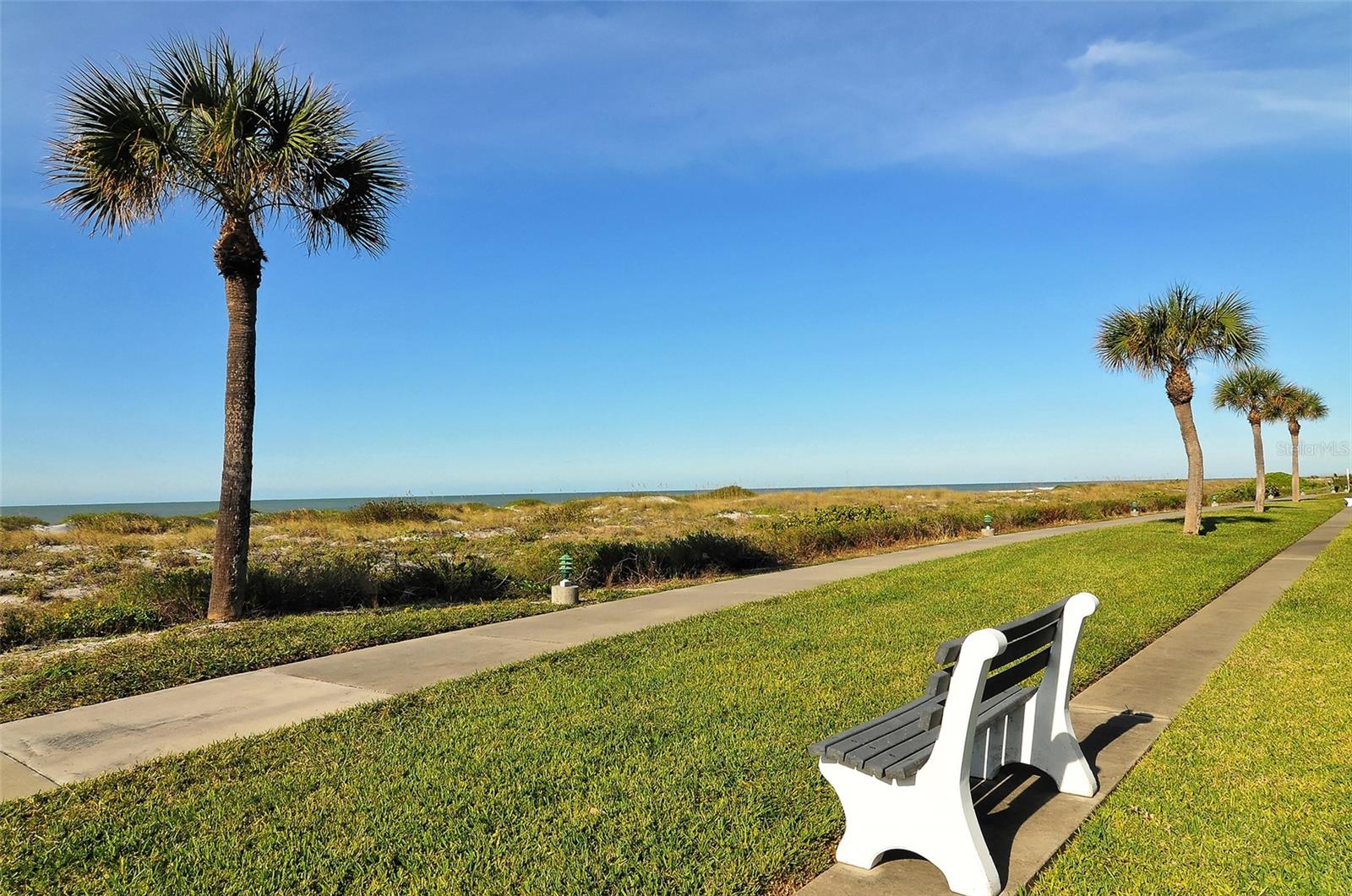 Image 39 of 45 For 2055 Gulf Of Mexico Drive G2-108