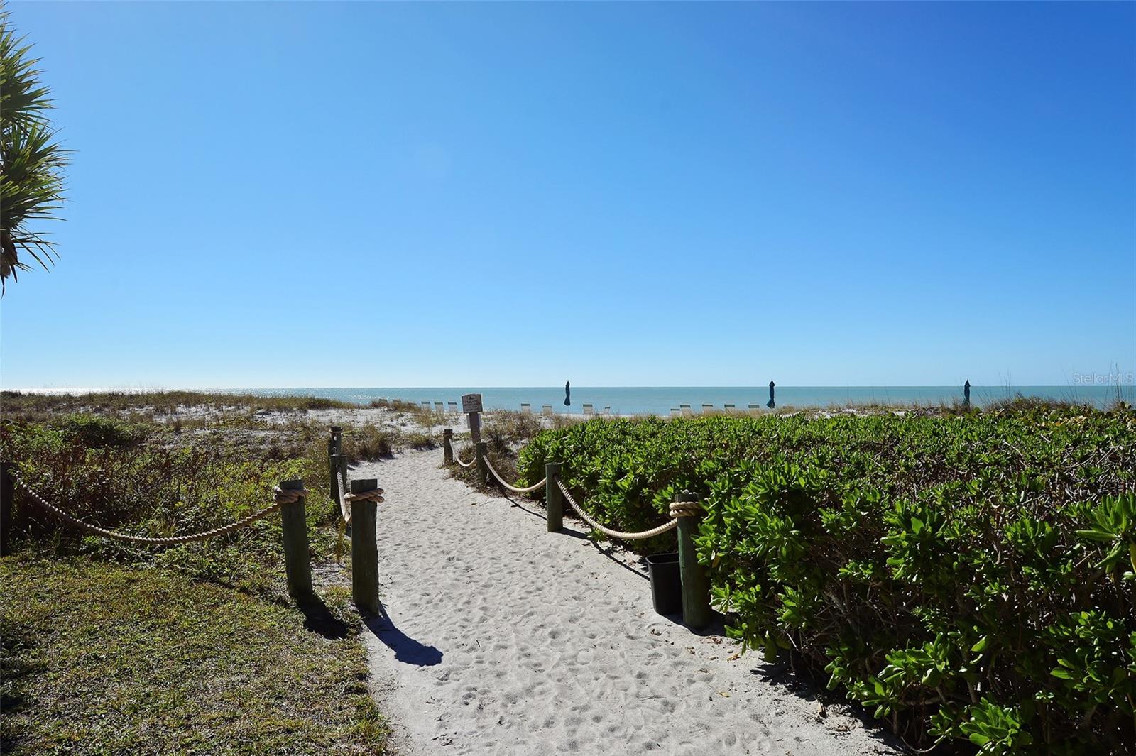 Image 40 of 45 For 2055 Gulf Of Mexico Drive G2-108