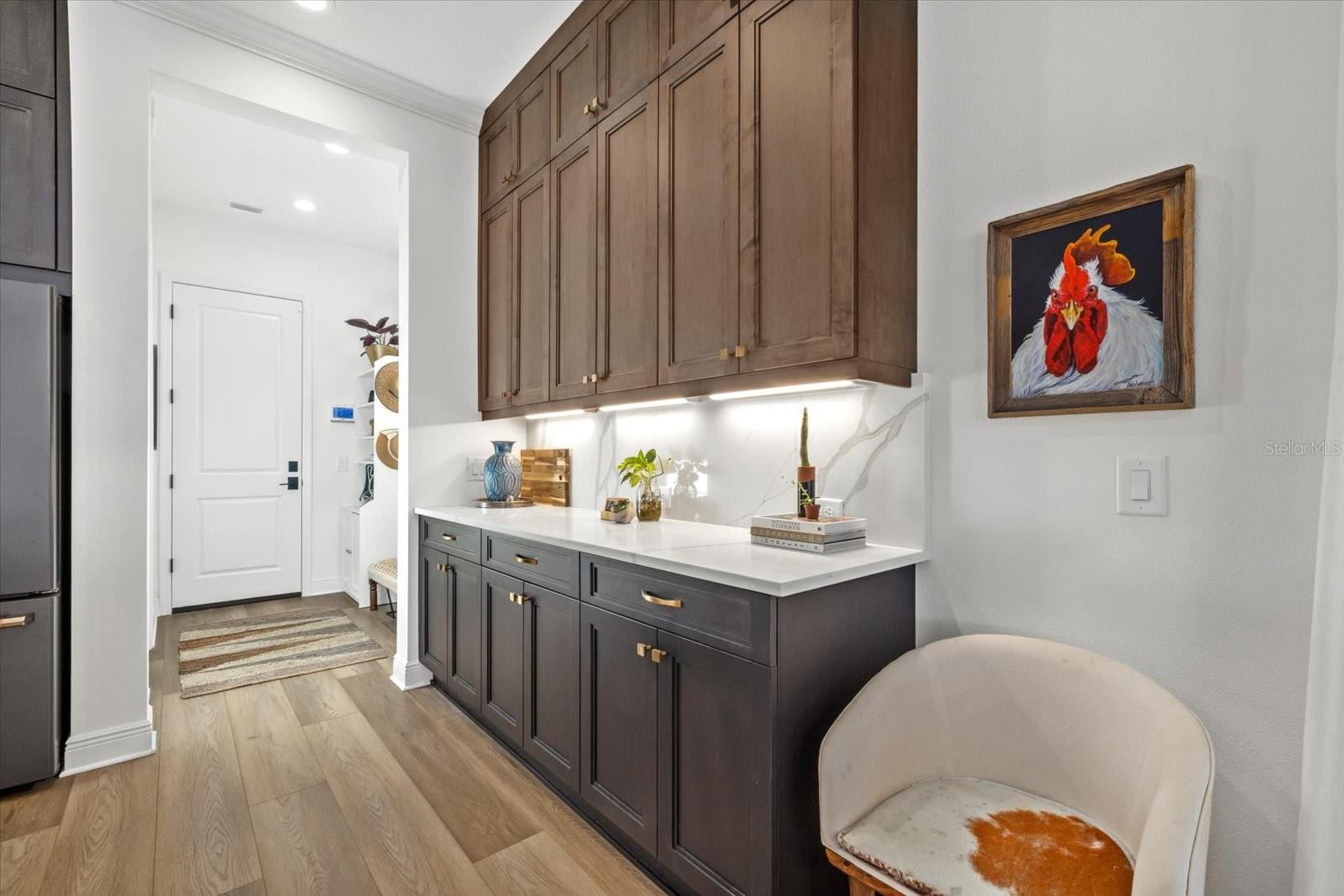 Image 11 of 51 For 6349 Isla Del Ray Avenue