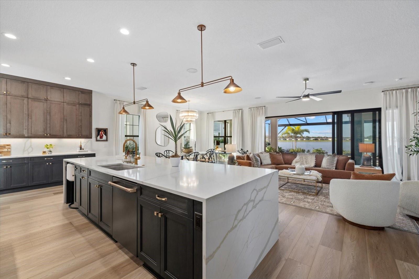 Image 3 of 51 For 6349 Isla Del Ray Avenue