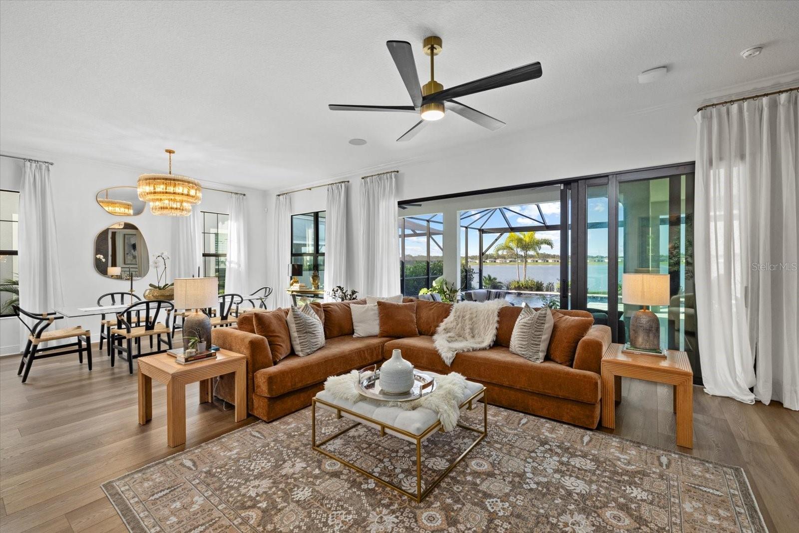 Image 4 of 51 For 6349 Isla Del Ray Avenue