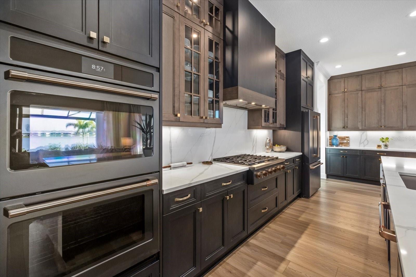Image 6 of 51 For 6349 Isla Del Ray Avenue