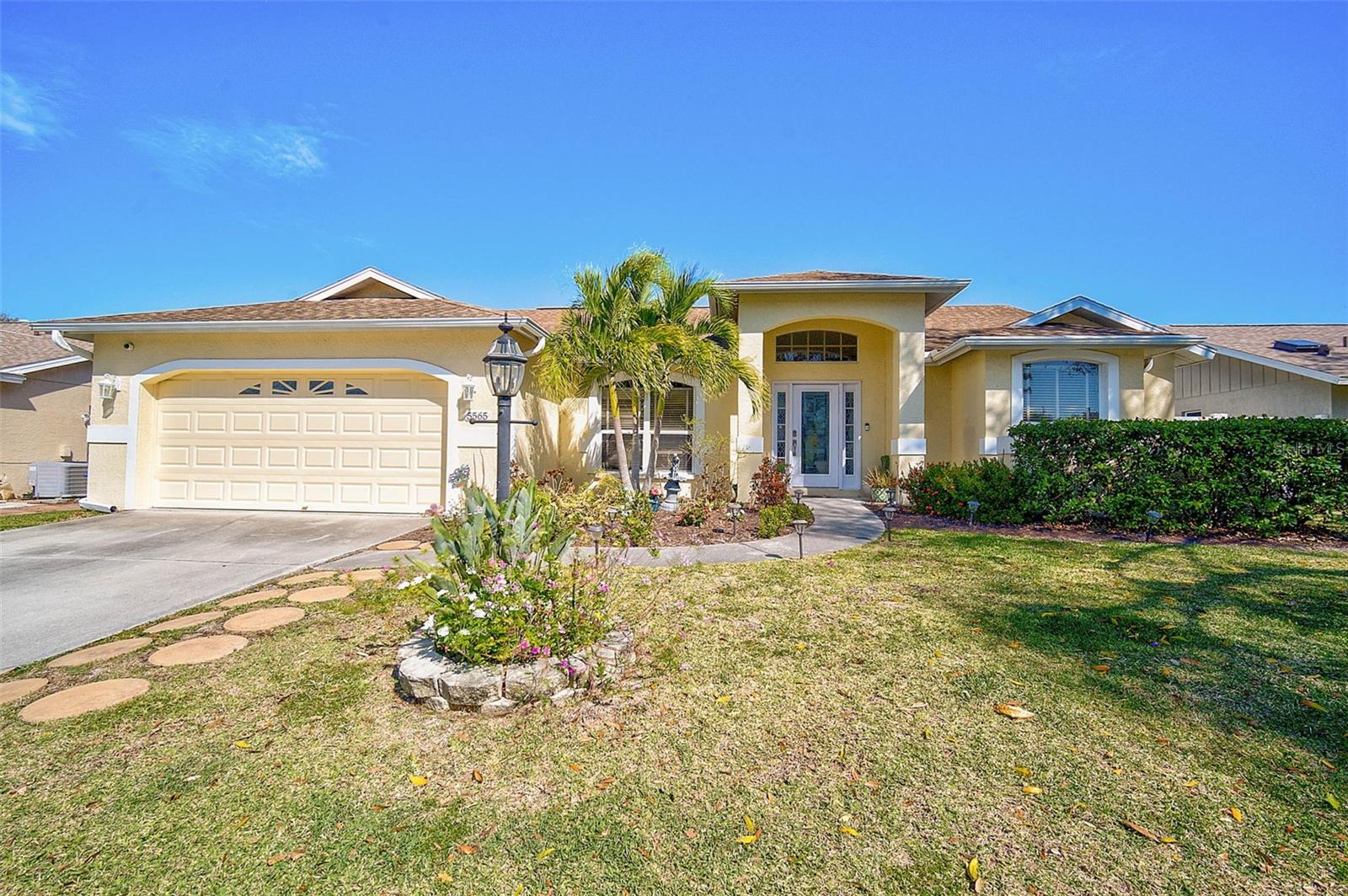 Details for 5565 Sweetwater Oak Drive, SARASOTA, FL 34232