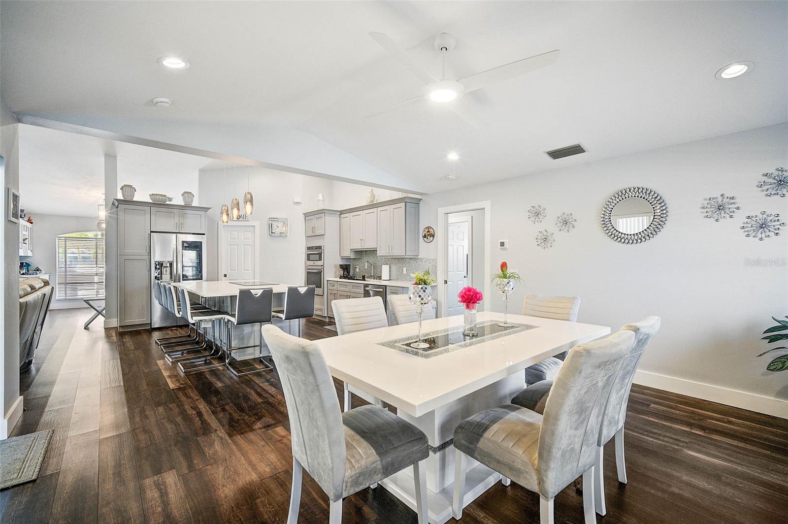 Image 13 of 46 For 5565 Sweetwater Oak Drive