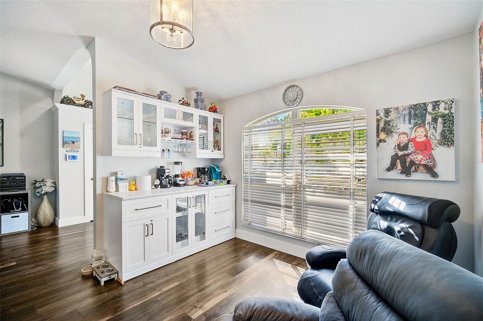 Image 20 of 46 For 5565 Sweetwater Oak Drive