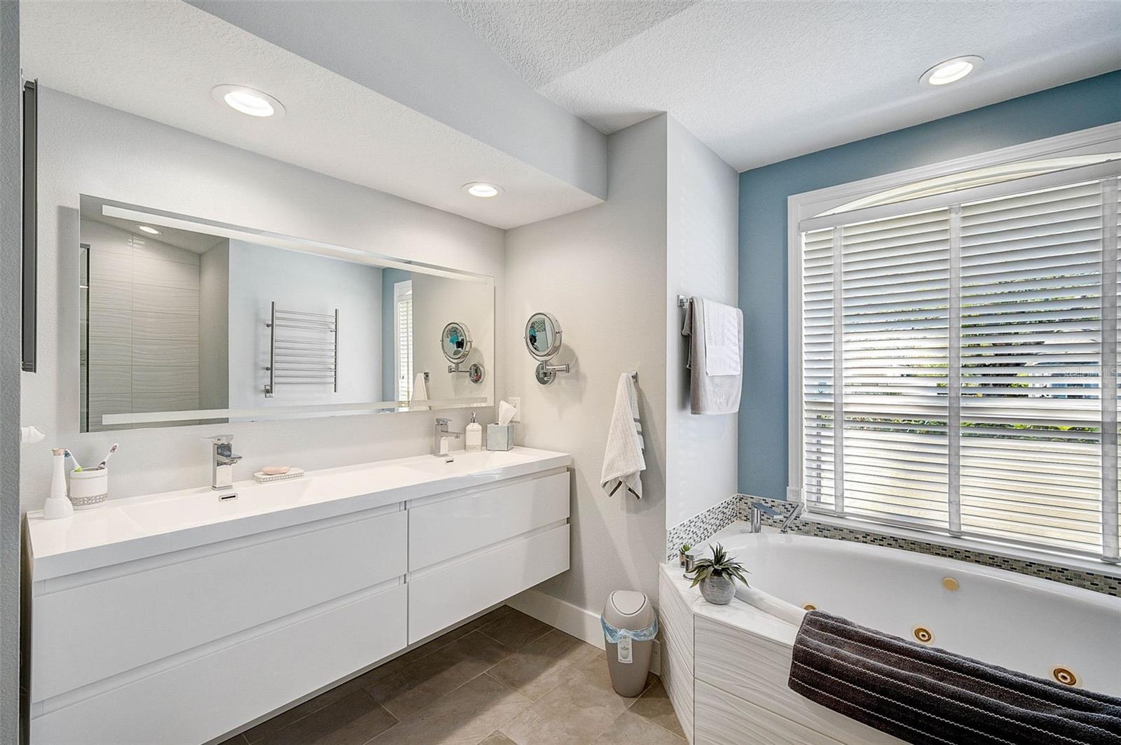 Image 27 of 46 For 5565 Sweetwater Oak Drive