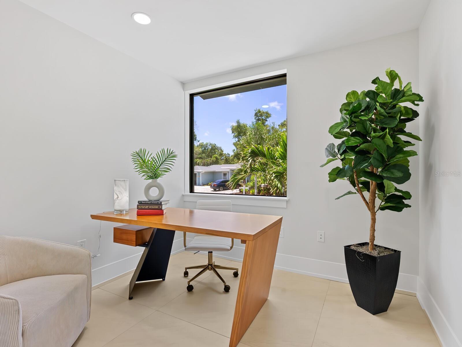 Image 27 of 41 For 1323 Loma Linda Court
