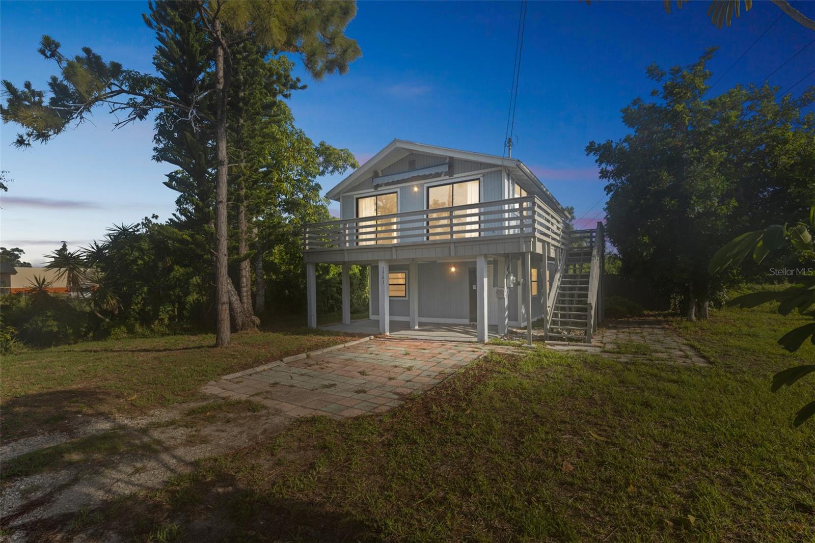 Image 2 of 35 For 1561 Laurel Drive