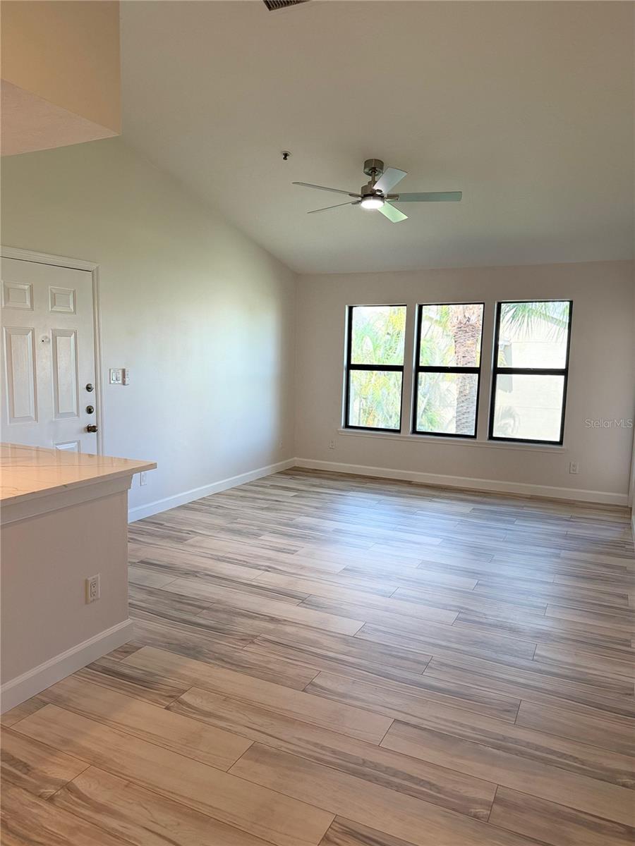Image 12 of 17 For 4037 Crockers Lake Boulevard 24