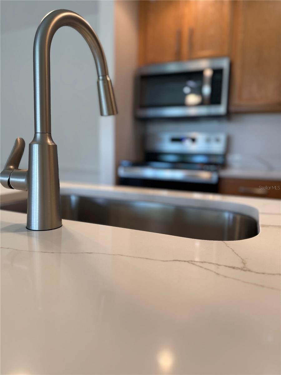 Image 6 of 17 For 4037 Crockers Lake Boulevard 24