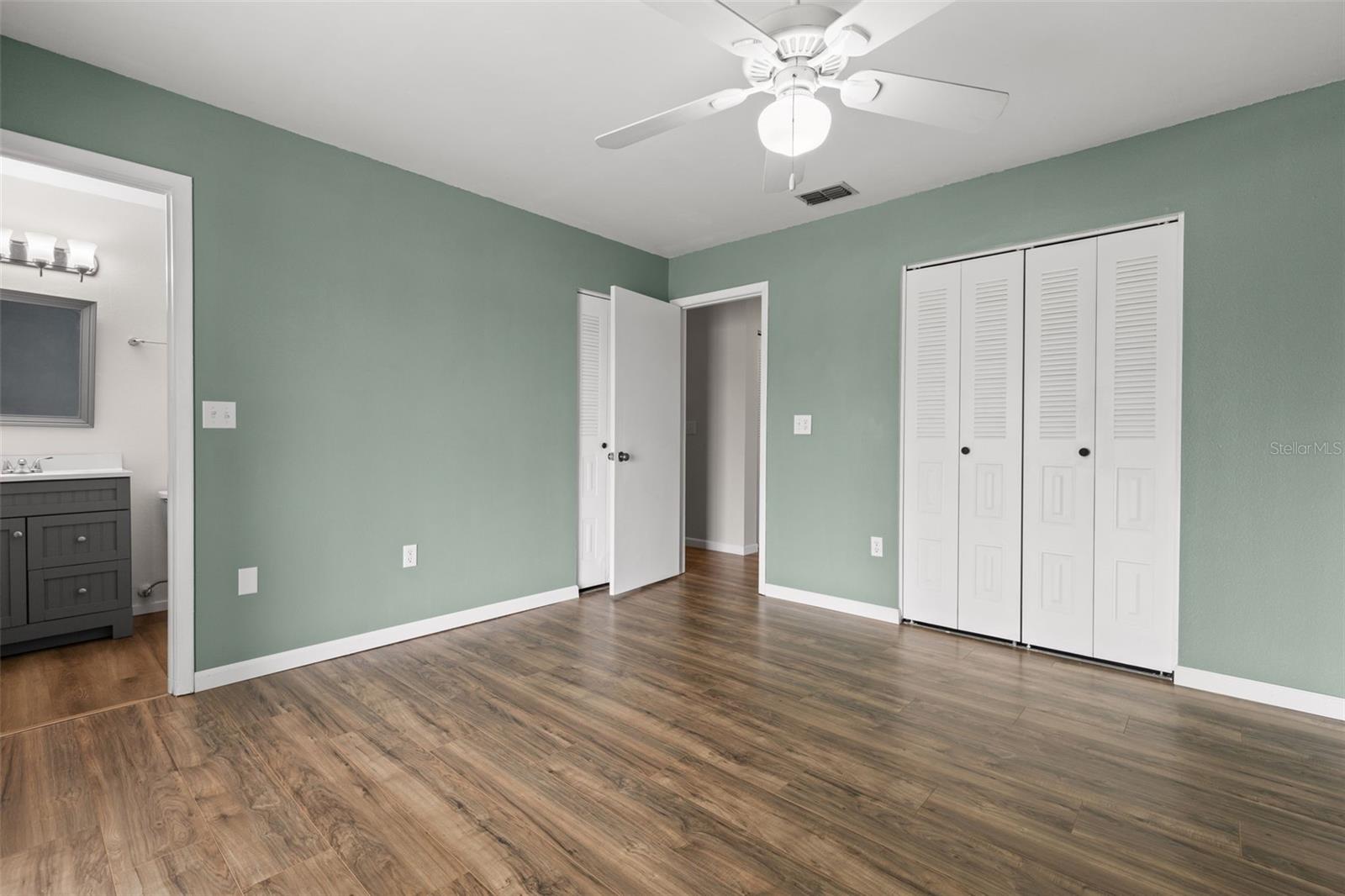 Image 13 of 28 For 1035 Axlewood Circle