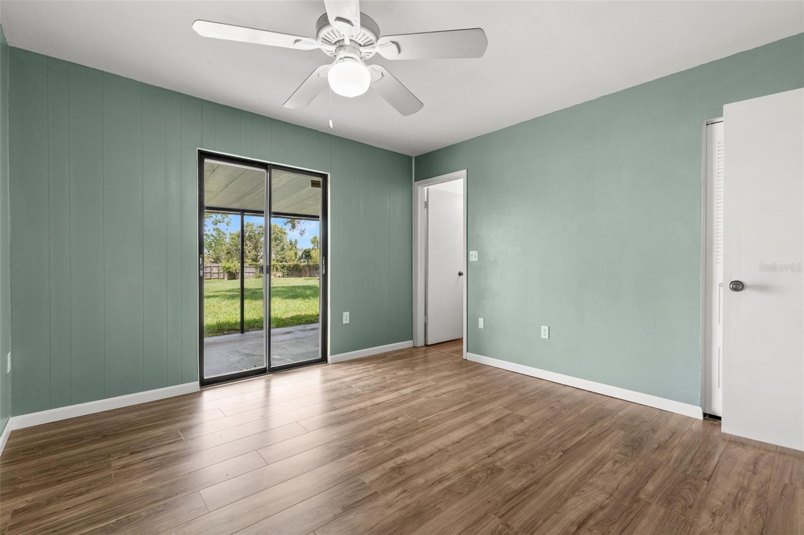 Image 14 of 28 For 1035 Axlewood Circle