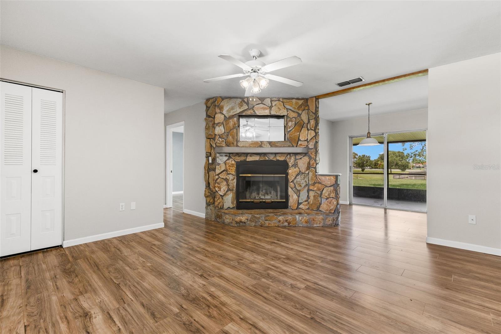 Image 2 of 28 For 1035 Axlewood Circle