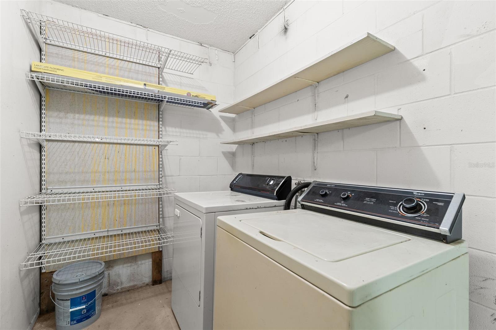 Image 21 of 28 For 1035 Axlewood Circle