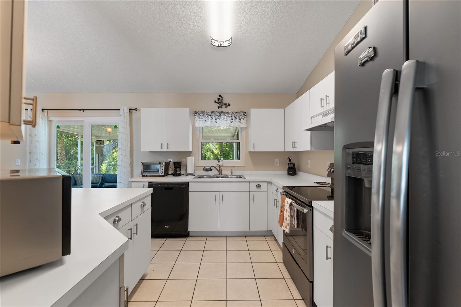 Image 6 of 25 For 712 68th Avenue W