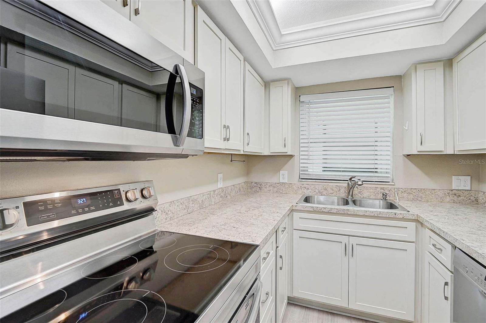 Image 5 of 21 For 7211 Cloister Drive 101