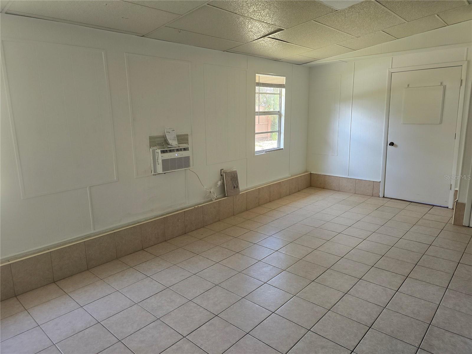 Image 12 of 13 For 926 46th Street