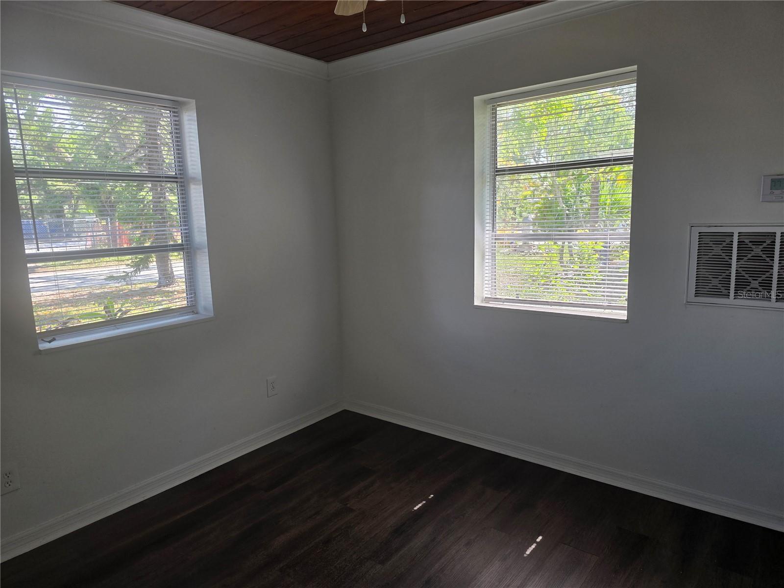 Image 4 of 13 For 926 46th Street