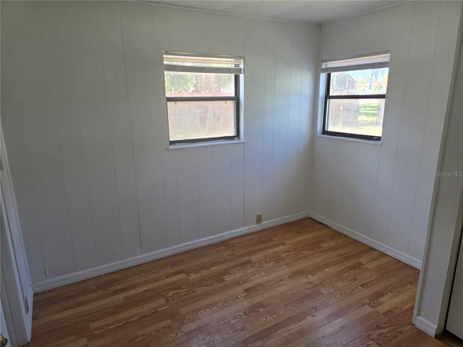 Image 9 of 13 For 926 46th Street