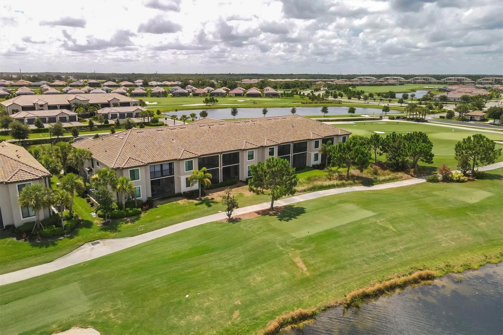 Image 36 of 70 For 5720 Palmer Circle 205