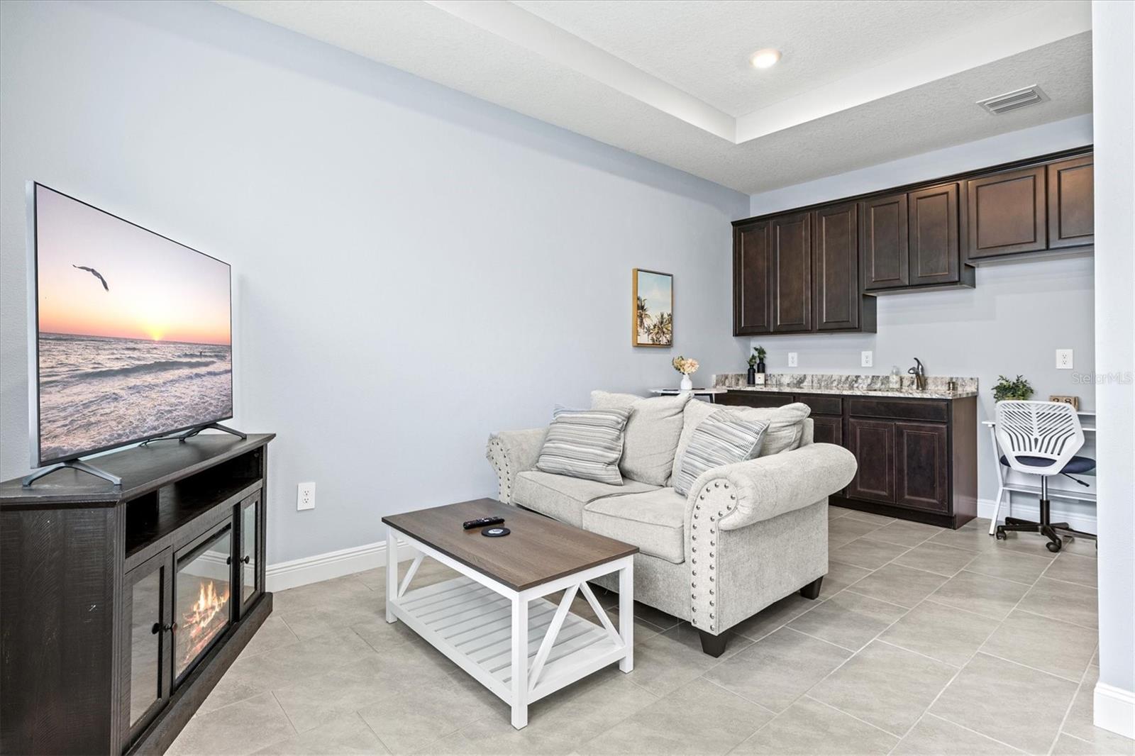Image 29 of 53 For 17547 Cantarina Cove