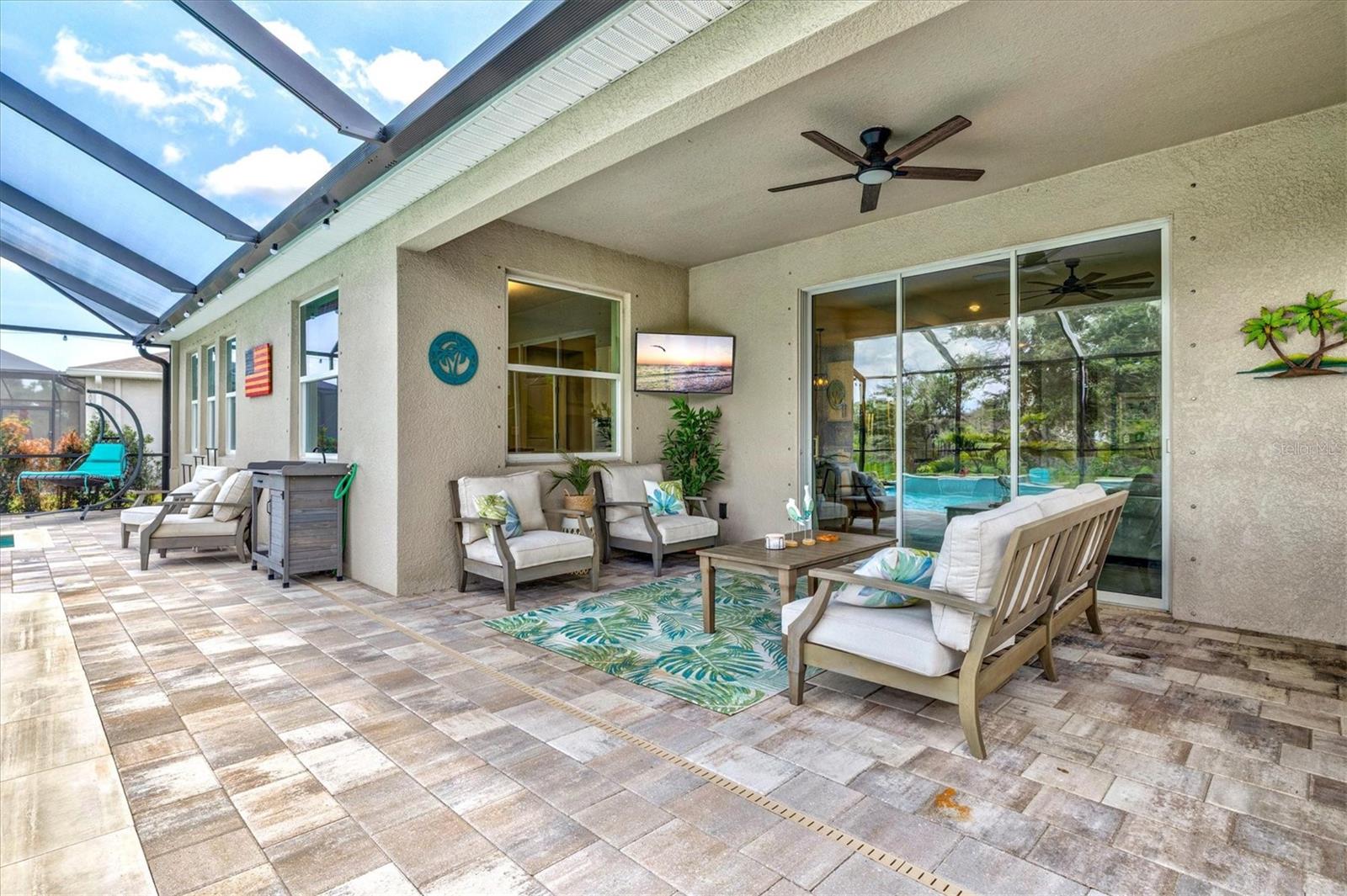 Image 33 of 53 For 17547 Cantarina Cove