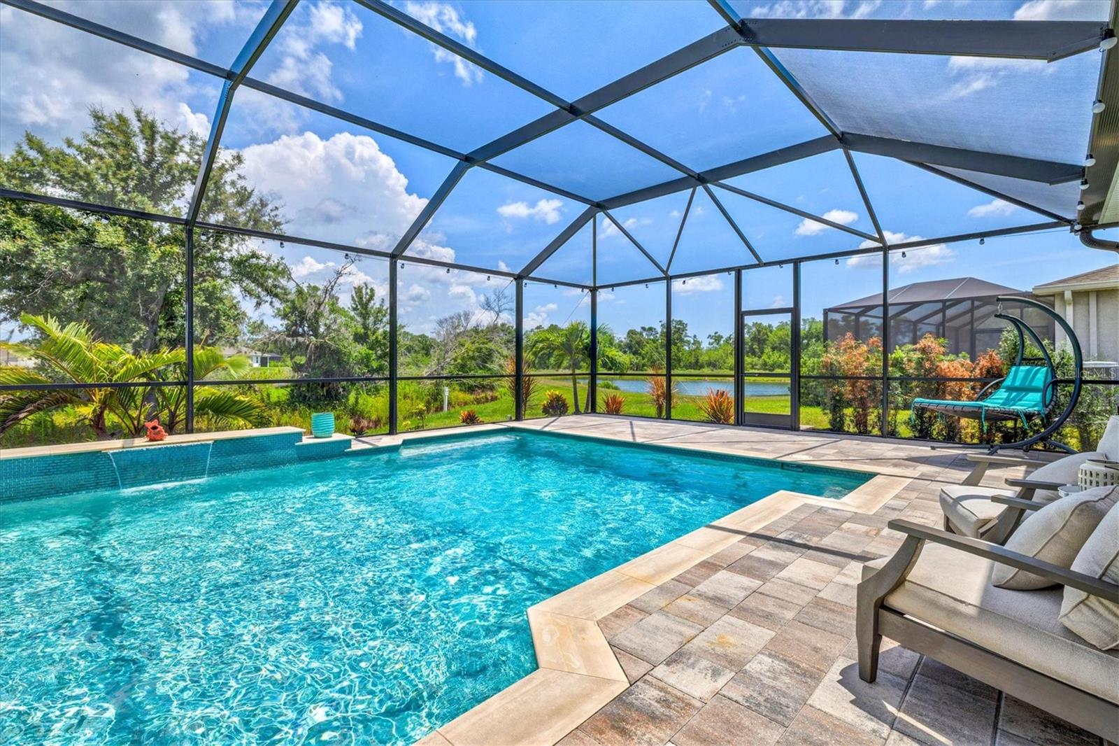 Image 36 of 53 For 17547 Cantarina Cove