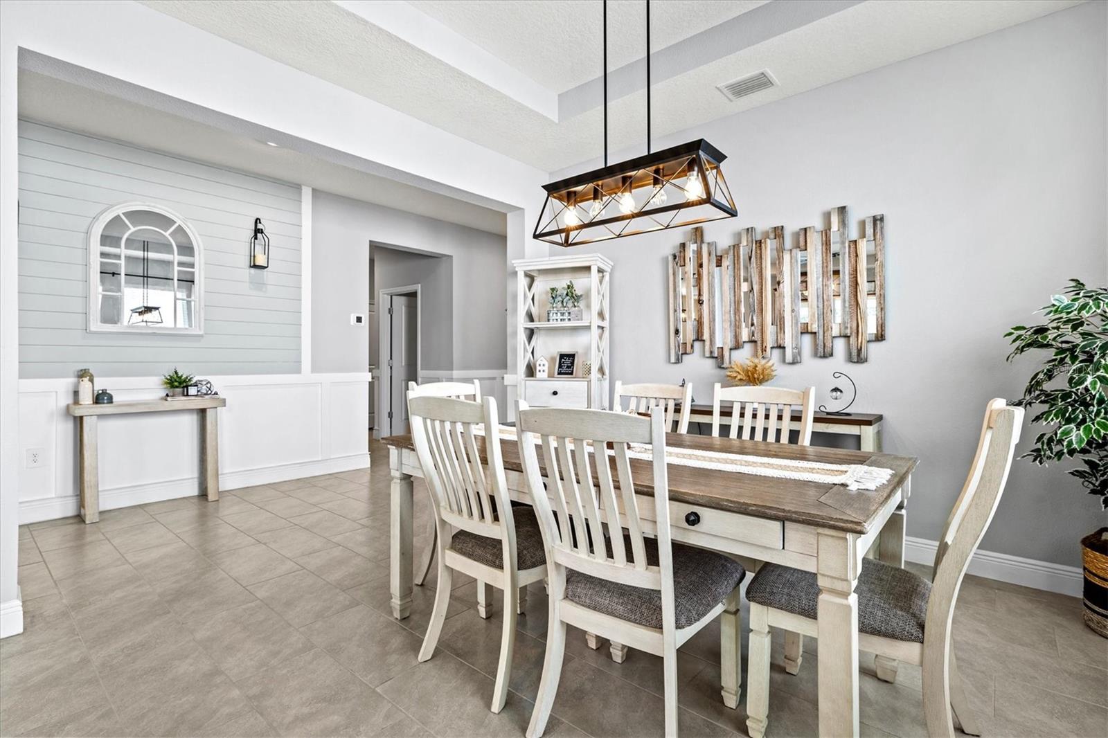 Image 4 of 53 For 17547 Cantarina Cove