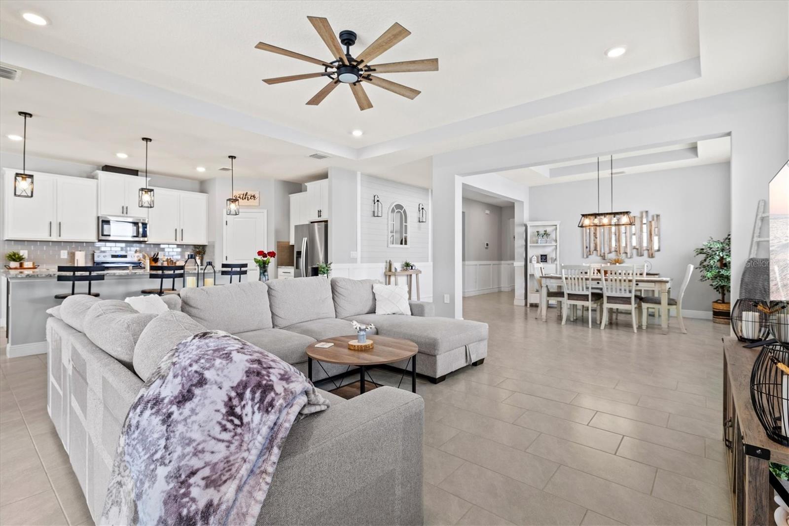 Image 7 of 53 For 17547 Cantarina Cove