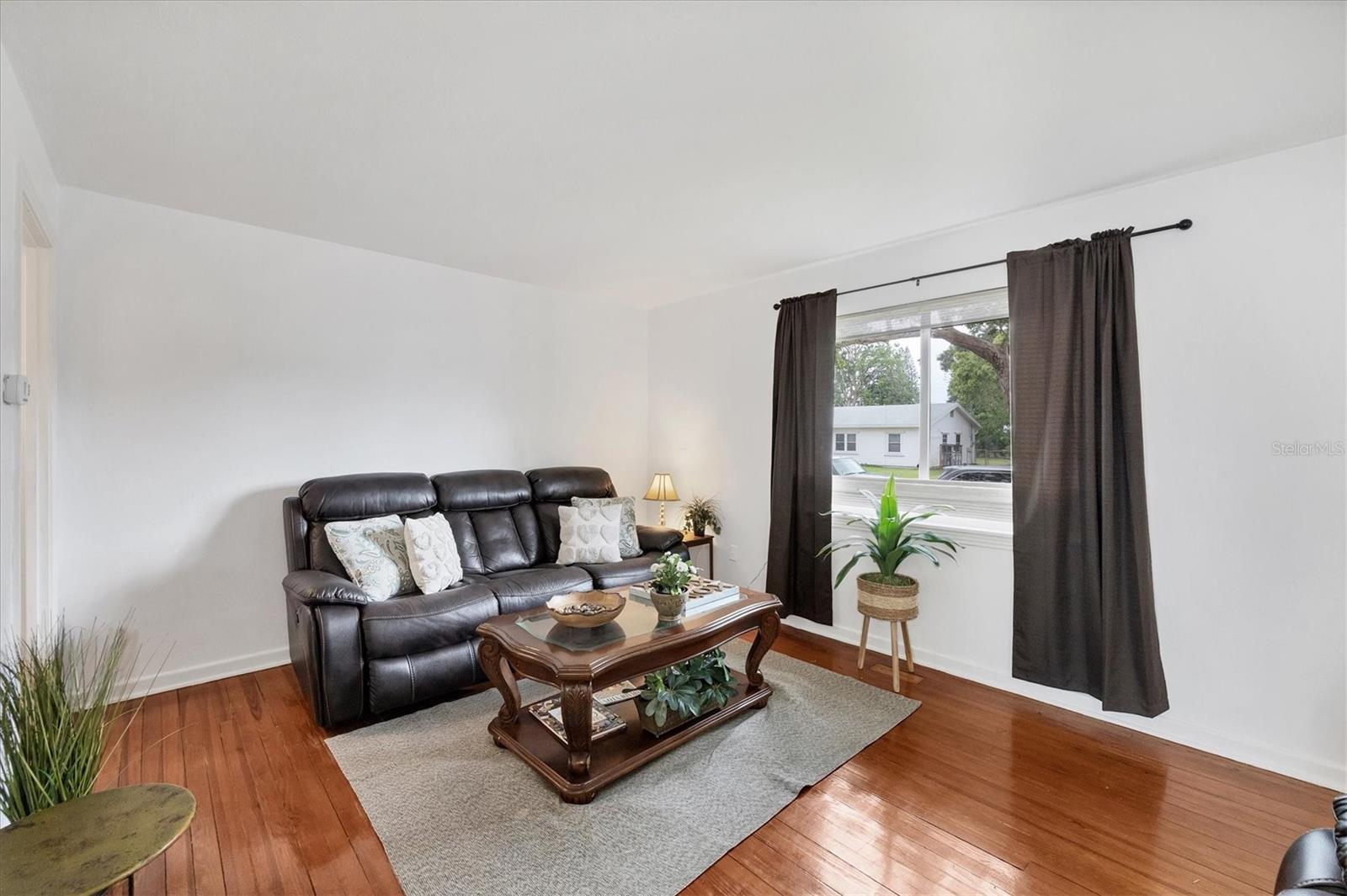 Image 10 of 51 For 2105 19th Street W