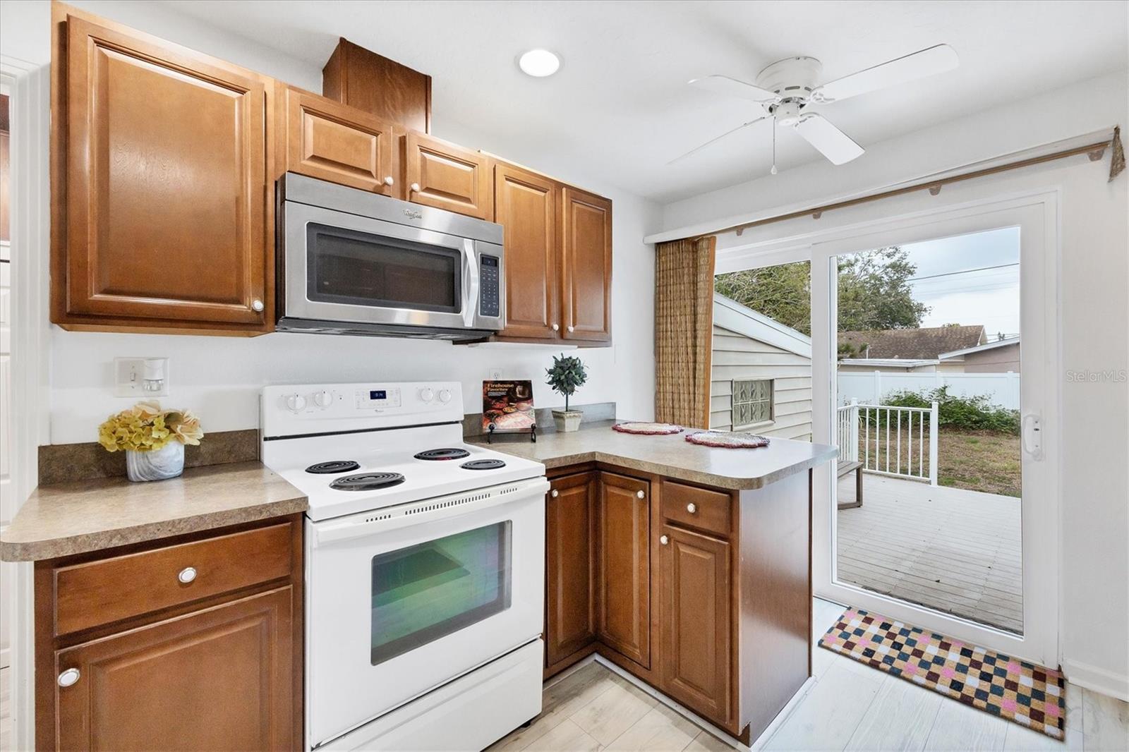Image 15 of 51 For 2105 19th Street W