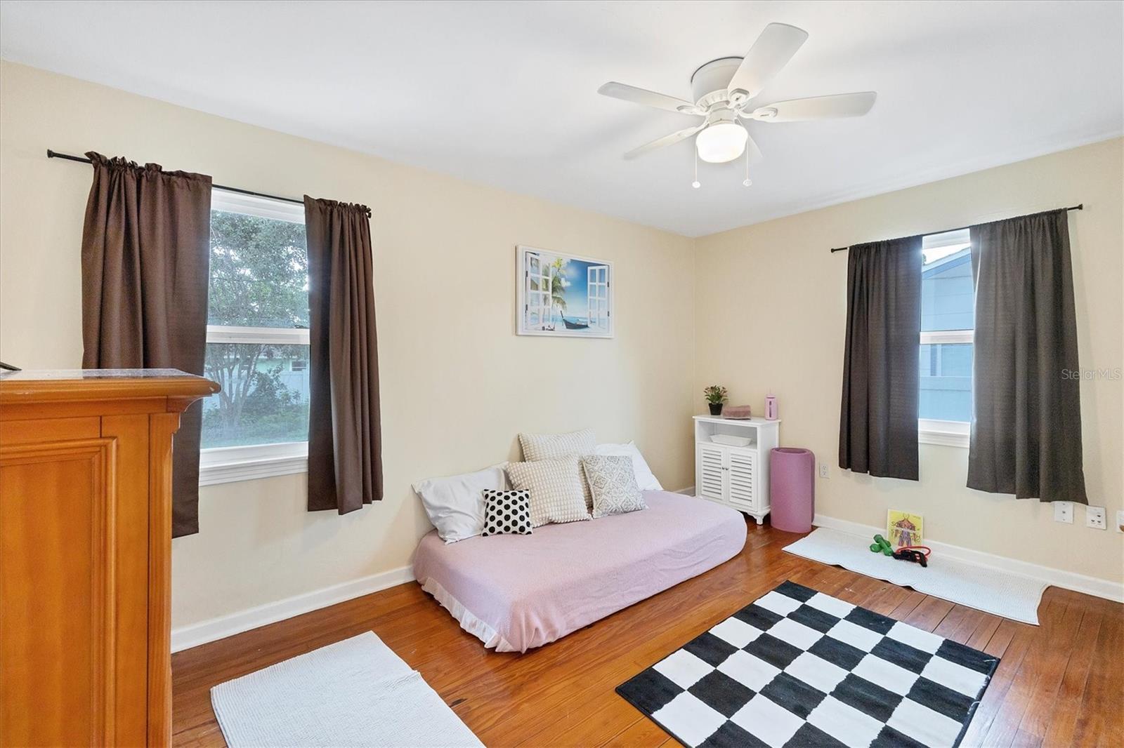 Image 20 of 51 For 2105 19th Street W
