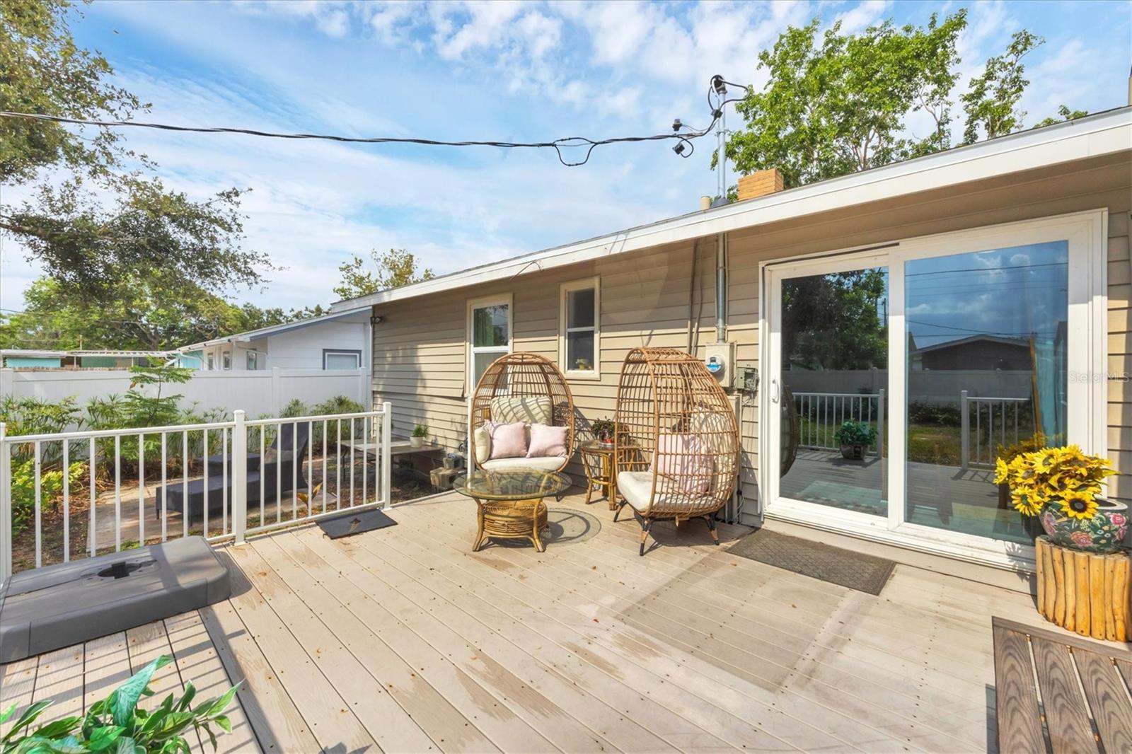 Image 24 of 51 For 2105 19th Street W