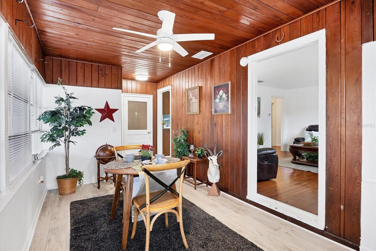 Image 6 of 51 For 2105 19th Street W