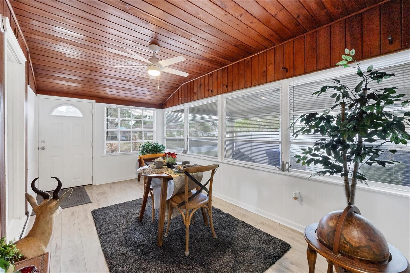 Image 8 of 51 For 2105 19th Street W