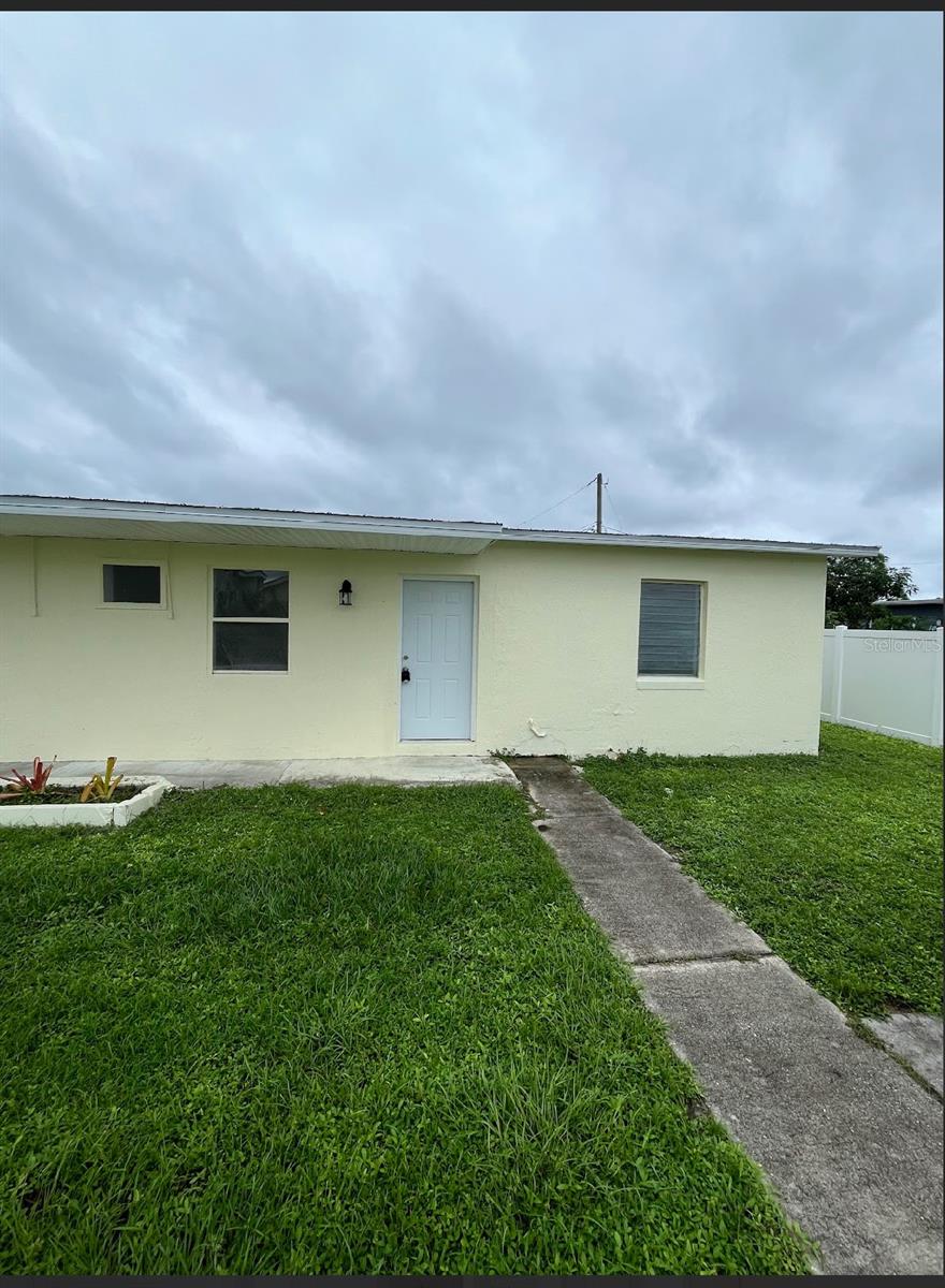 Details for 2270 Aaron Street B, PORT CHARLOTTE, FL 33952