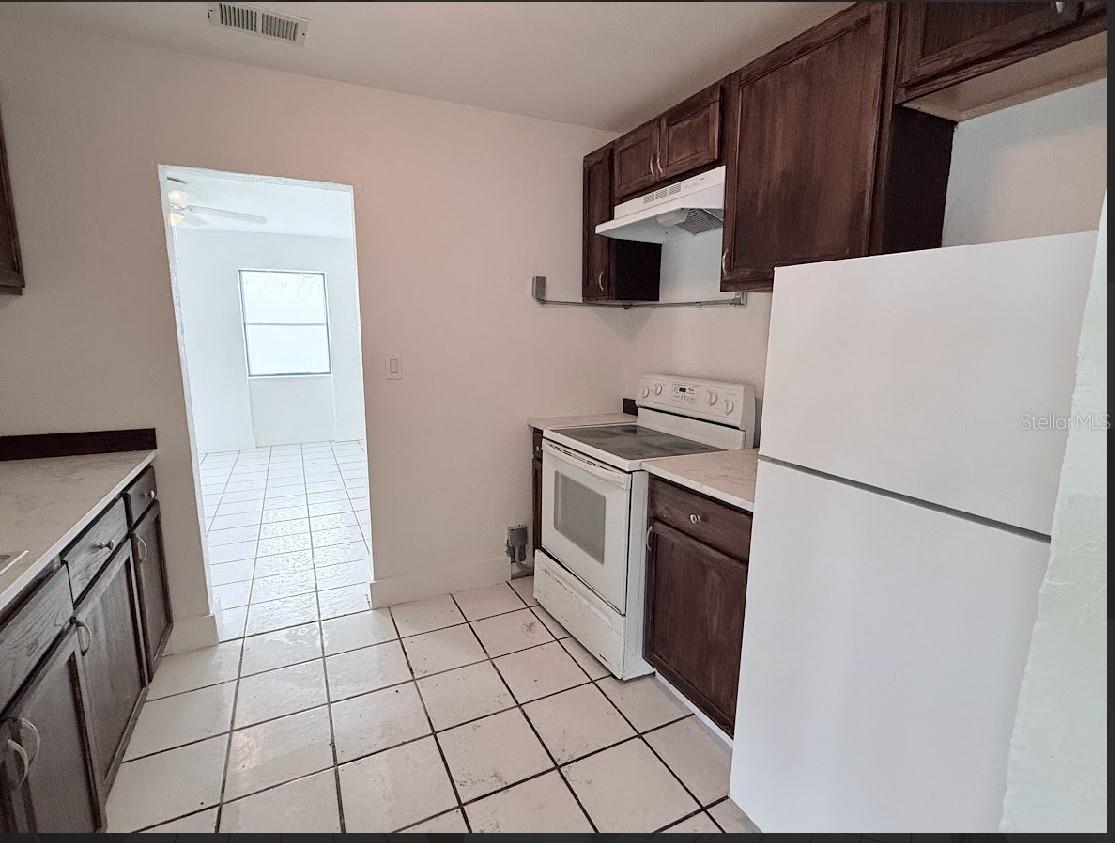 Image 3 of 12 For 2270 Aaron Street B