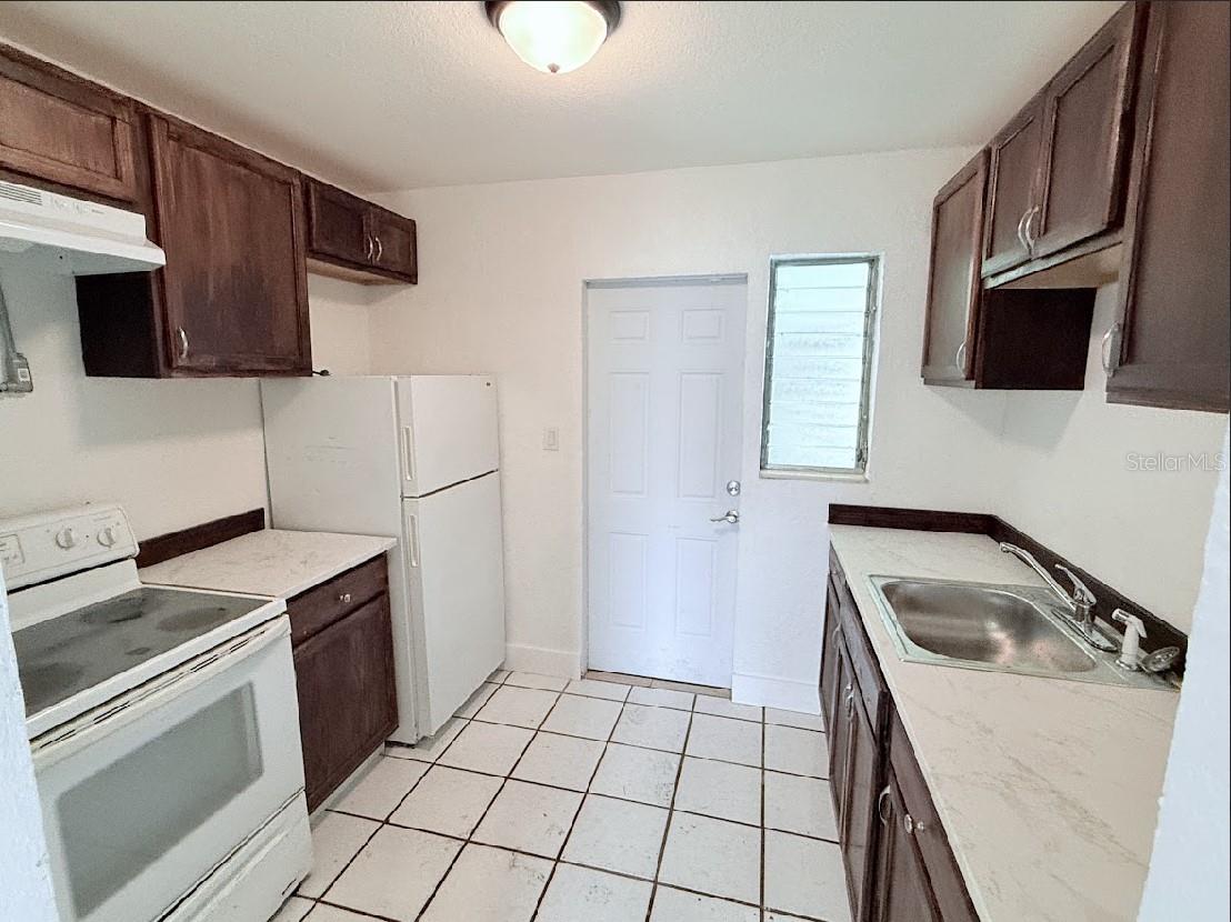 Image 5 of 12 For 2270 Aaron Street B