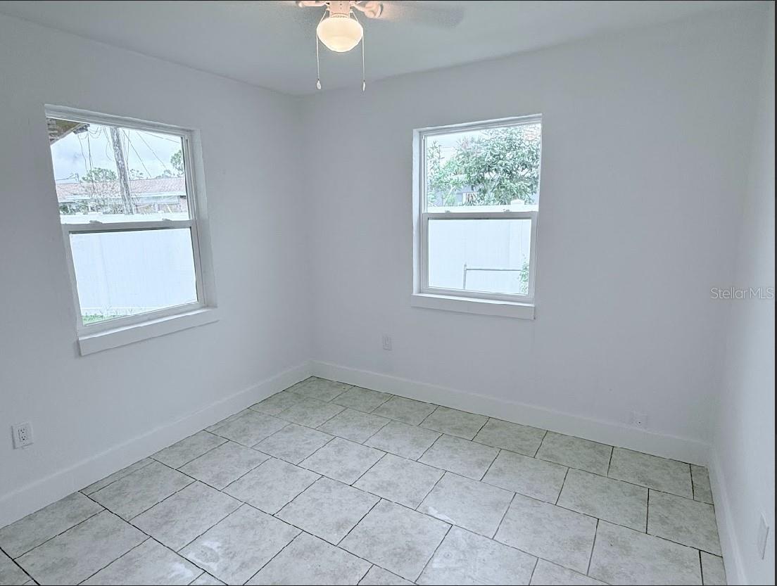 Image 7 of 12 For 2270 Aaron Street B