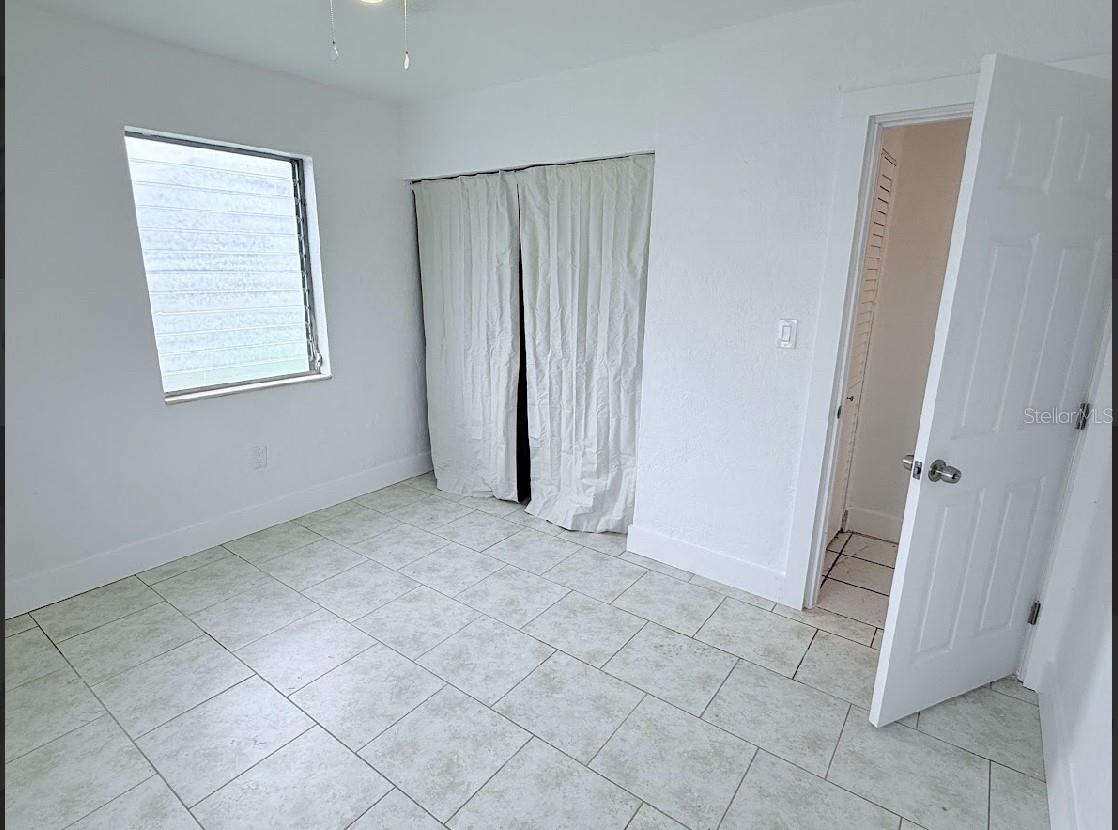 Image 8 of 12 For 2270 Aaron Street B