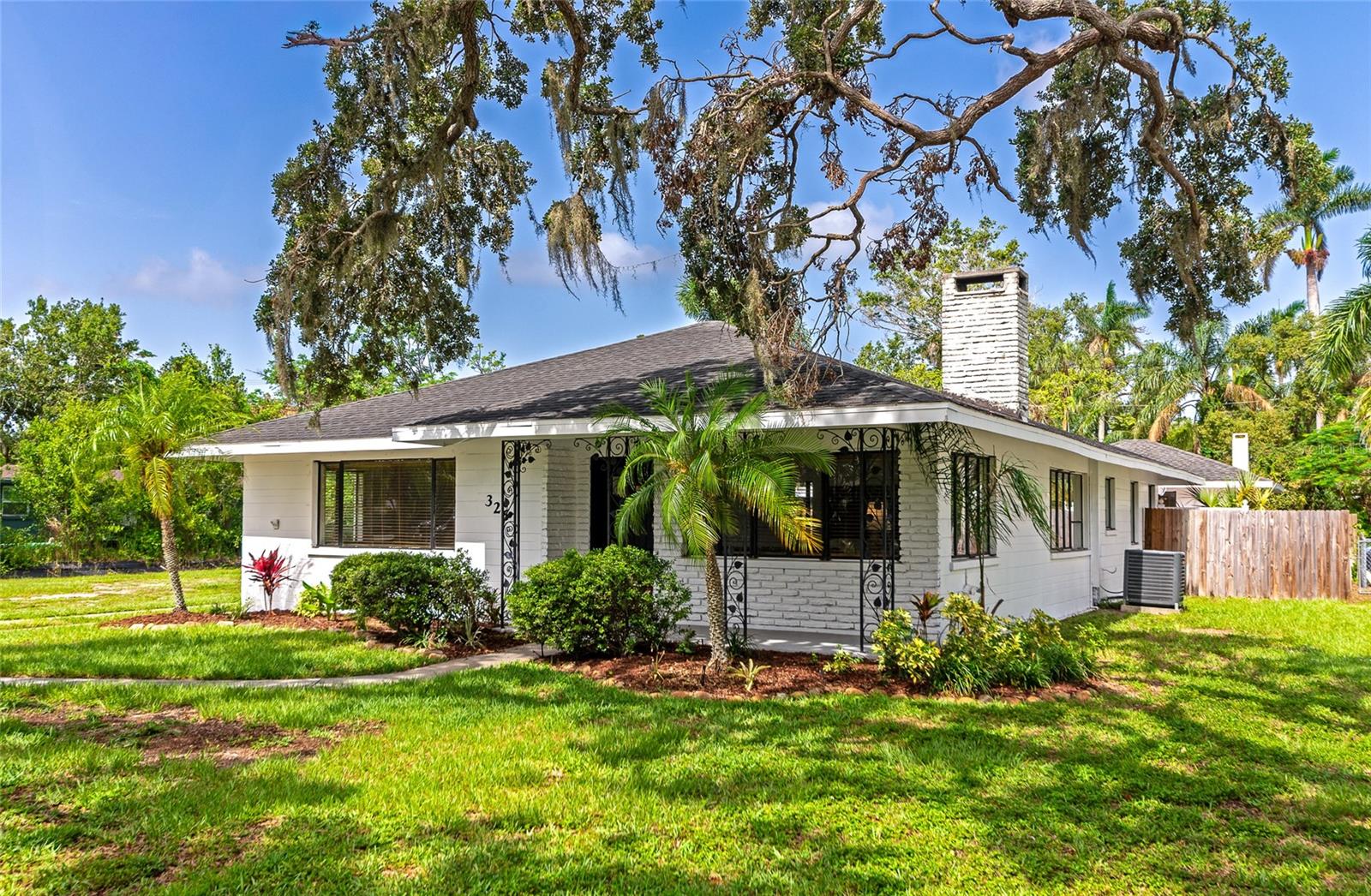 Details for 326 25th Street W, BRADENTON, FL 34205