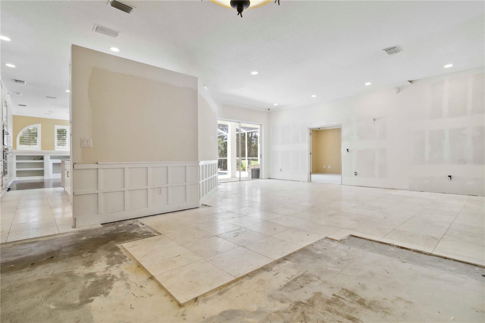 Image 14 of 53 For 5240 Silver Charm Terrace