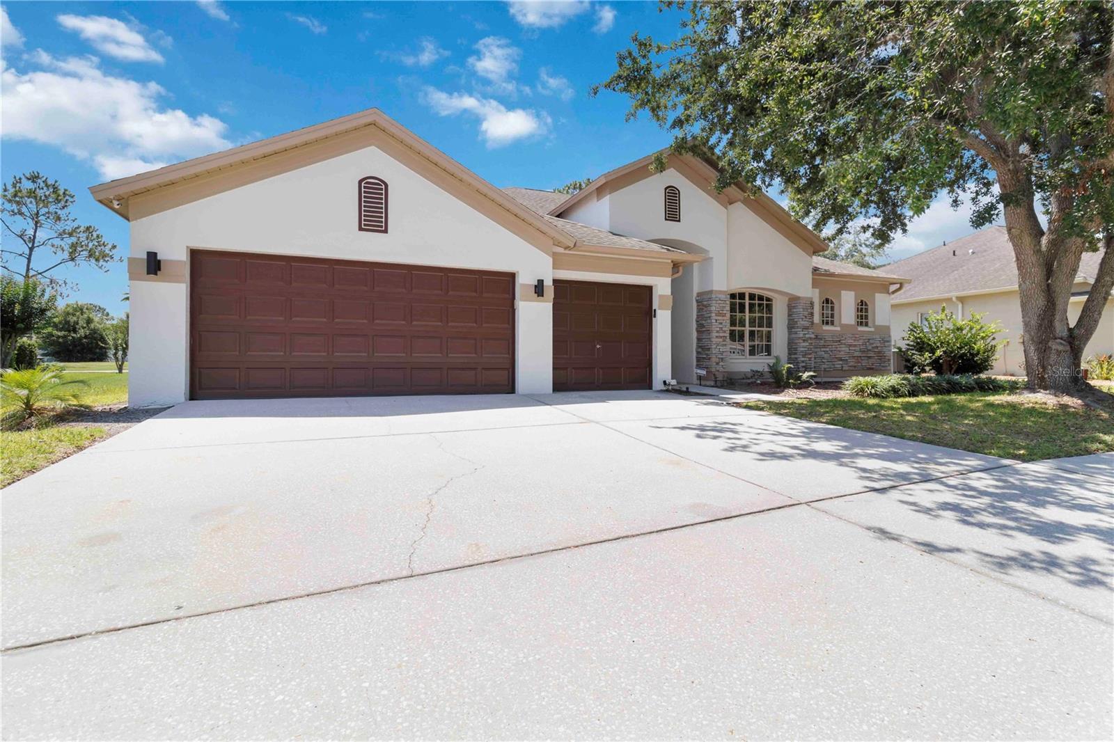 Image 4 of 53 For 5240 Silver Charm Terrace